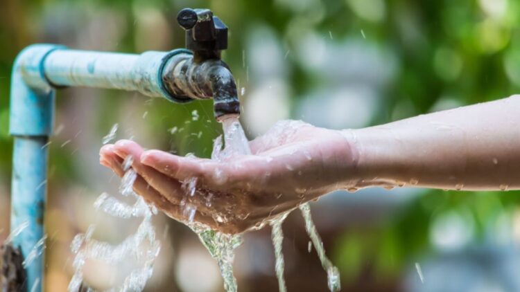 Aumentan tarifas de agua un 10 por ciento