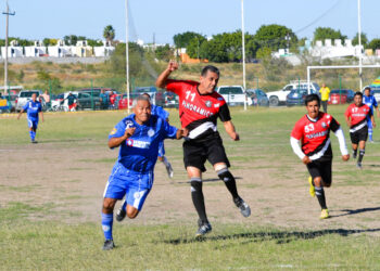 Listas las semifinales de la categoría Oro, en fútbol Veteranos