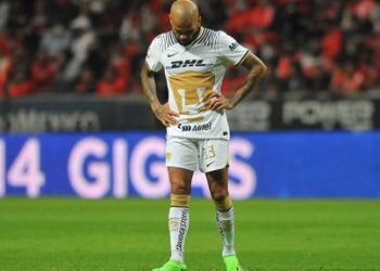 Fiscalía pide que Dani Alves siga en prisión por la presunta violación