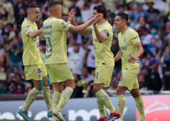 Aguilas del América derrotan 2-1 a Rayos del Necaxa