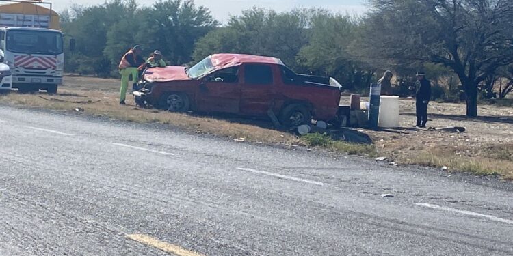 Tres heridos en choque frontal de camionetas en la carretera Victoria-Tampico
