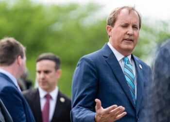 Desde Washington investigarán caso de presunta corrupción del procurador de Texas