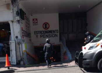 Asaltan y balean a sacerdote tras salir de banco en Michoacán