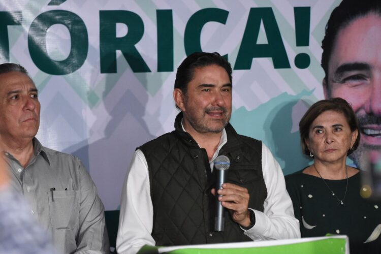 Acepta Muñoz Cano derrota y reconoce a Gómez Leal como virtual ganador