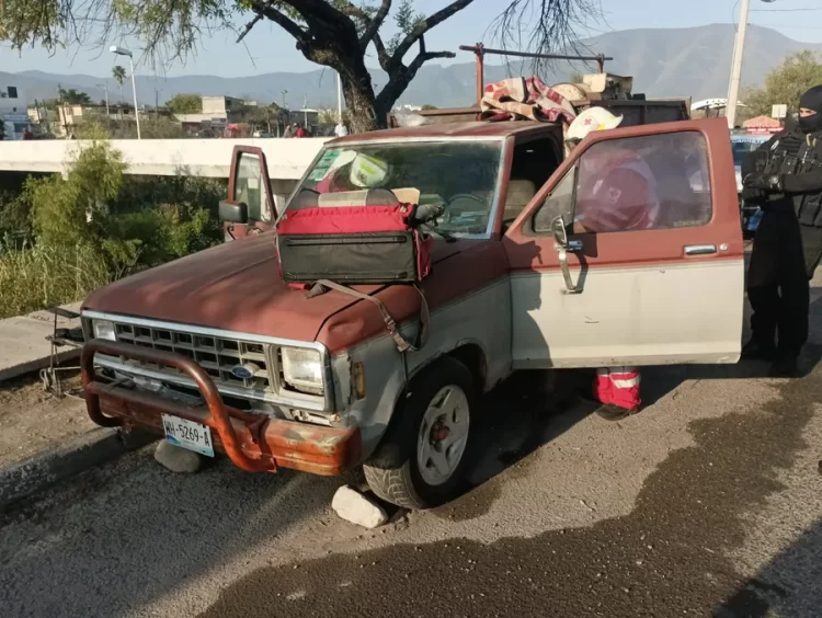 Muere Don Arcadio Rodríguez en su camioneta a un costado del río San Marcos.