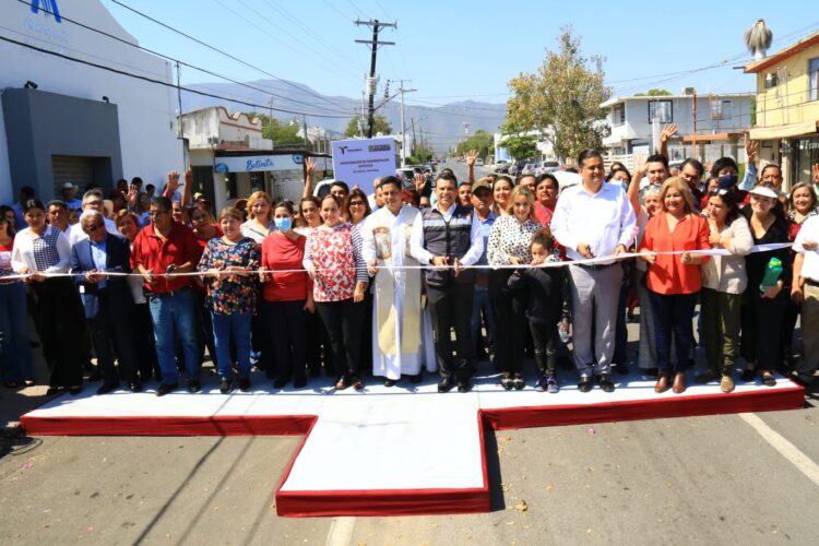 Inaugura Gattás obras de pavimentación en varios puntos de Cd. Victoria