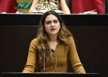 Busca iniciativa reducir edad para ser diputado federal y gobernador a 18 y 25 años de edad