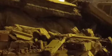 Sismo de 7.8 grados en Turquía: reportan edificios colapsados