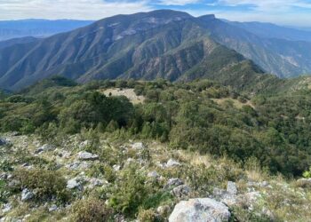 Recomienda PC Victoria practicar senderismo con responsabilidad