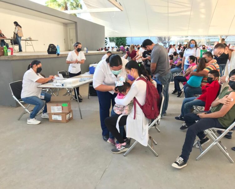 Reactivan vacunación contra Covid-19 para niños de 5 a 11 años en Victoria