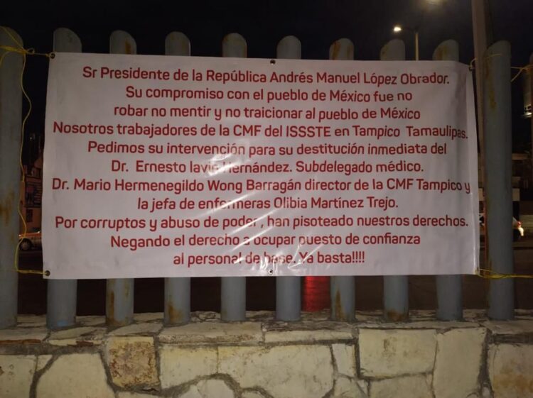 Arrecian protestas contra subdelegado del ISSSTE, piden intervención de AMLO