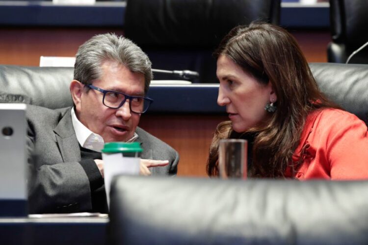 Recibe JUCOPO a consejeros del INE para analizar reforma electoral: Monreal