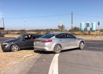 Choca por omitir alto