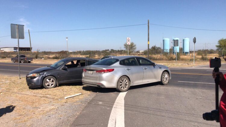 Choca por omitir alto