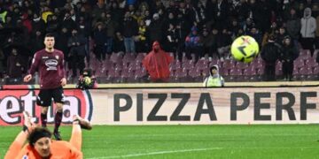 Ochoa cerca de volver a la titularidad con Salernitana