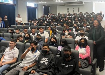 Estimulan Municipio y Estado servicio social de bachilleres