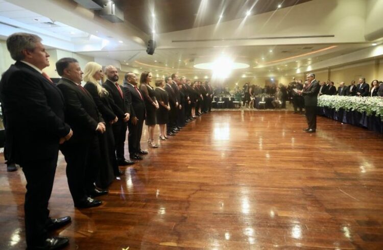 Convoca Gobernador a aduanales a sumarse para incrementar comercio internacional