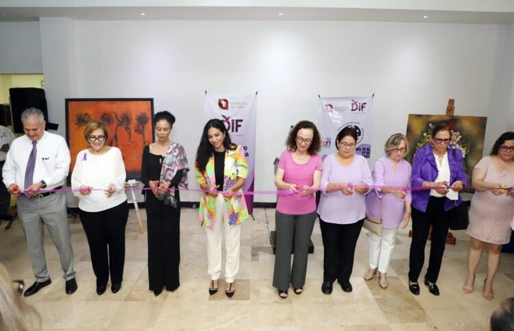 Inauguran exposición de pinturas “Mujeres en el Arte” en la Secretaría de Salud