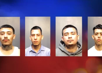 Detienen a familia robando mercancía en Walmart de Brownsville