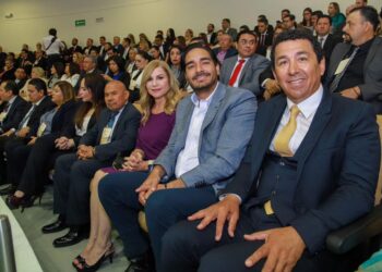 Transparente, objetivo y veraz, 1er. Informe del Dr. Américo Villarreal: Alcalde Mario López