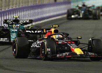 ‘Checo’ Pérez triunfa en el Gran Premio de Arabia Saudita