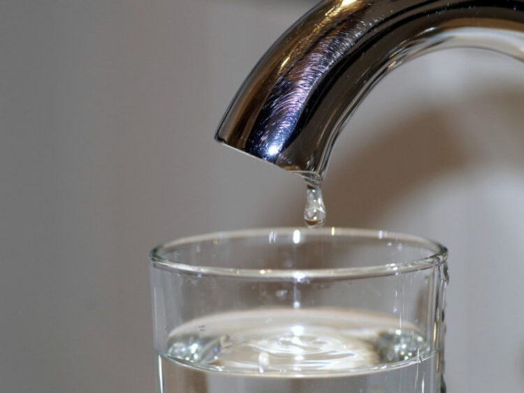 El agua se agota en cada gota: Tips para ahorrar agua en época de desabasto