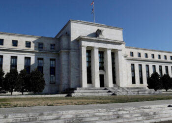 Reserva Federal de EU sube 0.25% sus tasas de interés pese a crisis bancaria