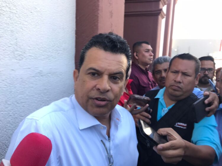 Roban dos válvulas de la red hidráulica de COMAPA-Victoria