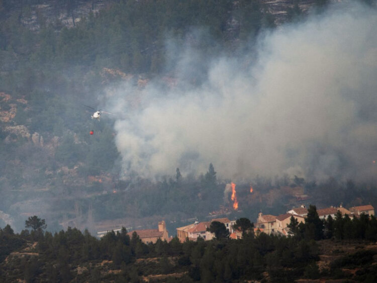 Incendio consume más de 3 mil hectáreas de bosque en España