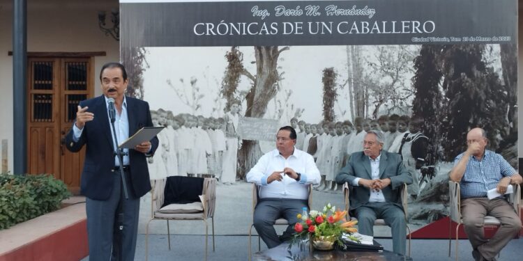 Presentan en la Pinacoteca de Tamaulipas el libro “Crónicas de un Caballero”