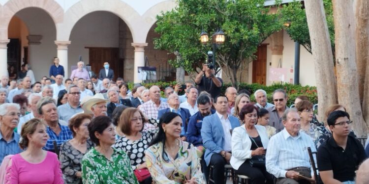 Presentan en la Pinacoteca de Tamaulipas el libro “Crónicas de un Caballero”