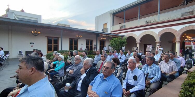 Presentan en la Pinacoteca de Tamaulipas el libro “Crónicas de un Caballero”