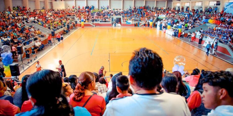 Victoria sede del concurso regional de rondas infantiles y salto de cuerda