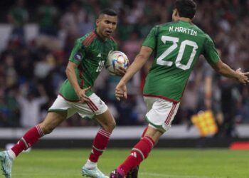 México empata 2-2 ante Jamaica y de panzazo está en la final de CONCACAF