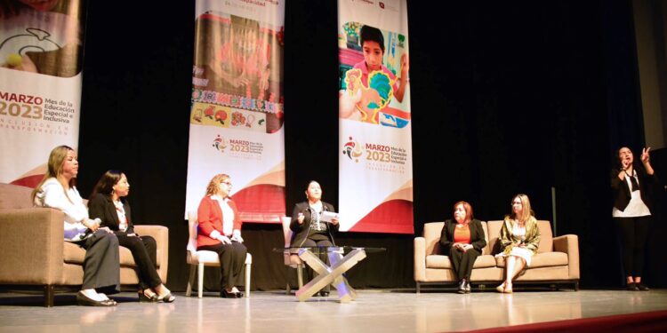 Promueve SET foro para concientizar a padres y madres sobre la educación especial