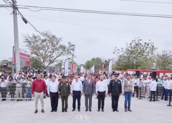 Entrega gobernador de Tamaulipas de obras de pavimentación en Cd. Victoria