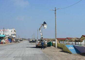 Rehabilitan instalaciones de Playa Bagdad para recibir a visitantes en Semana Santa