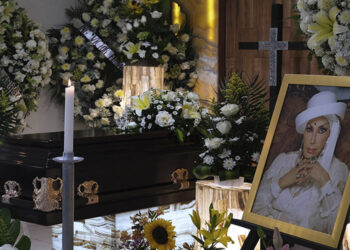 Familiares recuerdan a la actriz mexicana Irma Serrano tras su muerte