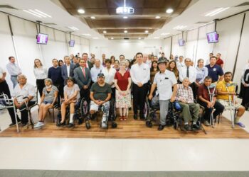 Capacita DIF a personal en armado y entrega de 400 aparatos funcionales