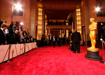 Alfombra de los Óscar cambia de color por primera vez