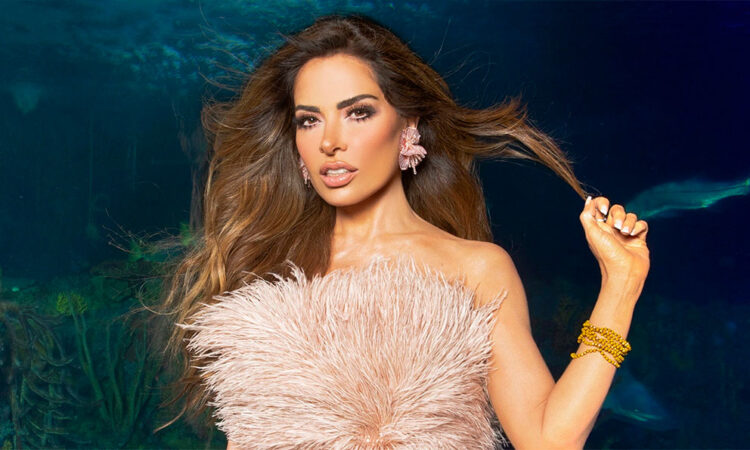 Gloria Trevi lloró en concierto por caso de Norma Lizbeth; ‘no se vale’