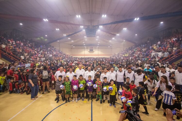 Inaugura Rector Guillermo Mendoza la Copa UAT 2023