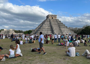El descenso de Kukulkan en Chichén Itzá, fenómeno astronómico de la primavera