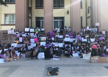 Marchan feministas en Cd. Victoria, denuncia acoso y exigen respeto