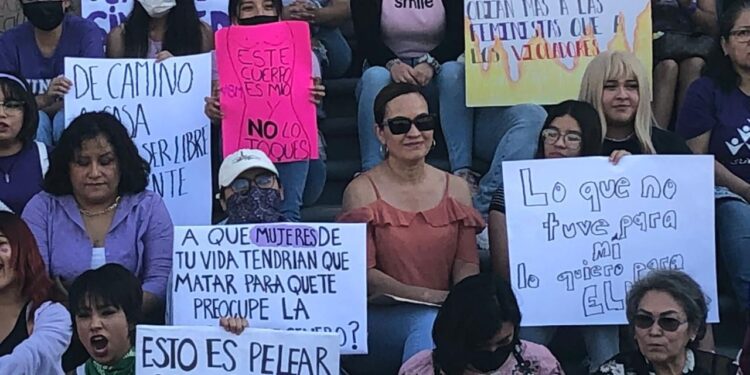 Marchan feministas en Cd. Victoria, denuncia acoso y exigen respeto