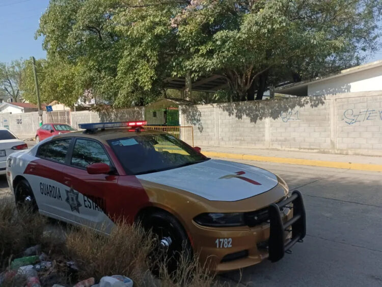 Delincuentes atracan escuela