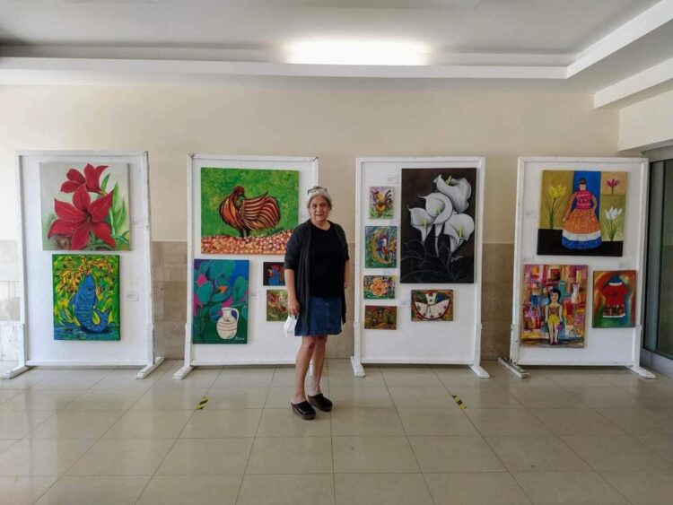 Expone Olivia Malibrán pinturas en Hospital Regional del IMSS-Victoria