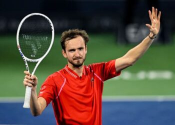 Medvedev rompe racha al serbio Novak Djokovic en Abierto de Dubai