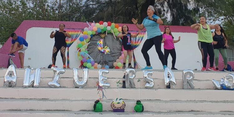 Rítmica celebración de 4to. Aniversario en el CEDIF 3