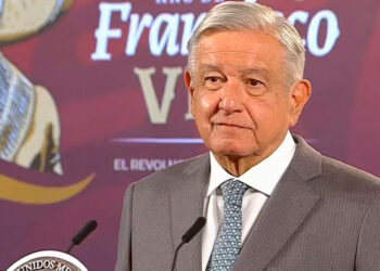 Recibe AMLO a directivos de Tesla en Palacio Nacional